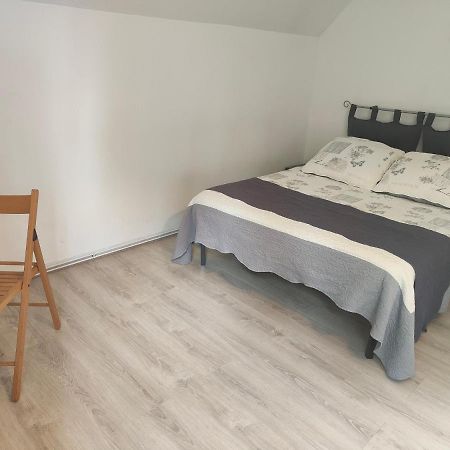 Suite Privee Avec Vue Sur Le Jardin Douai Exterior foto